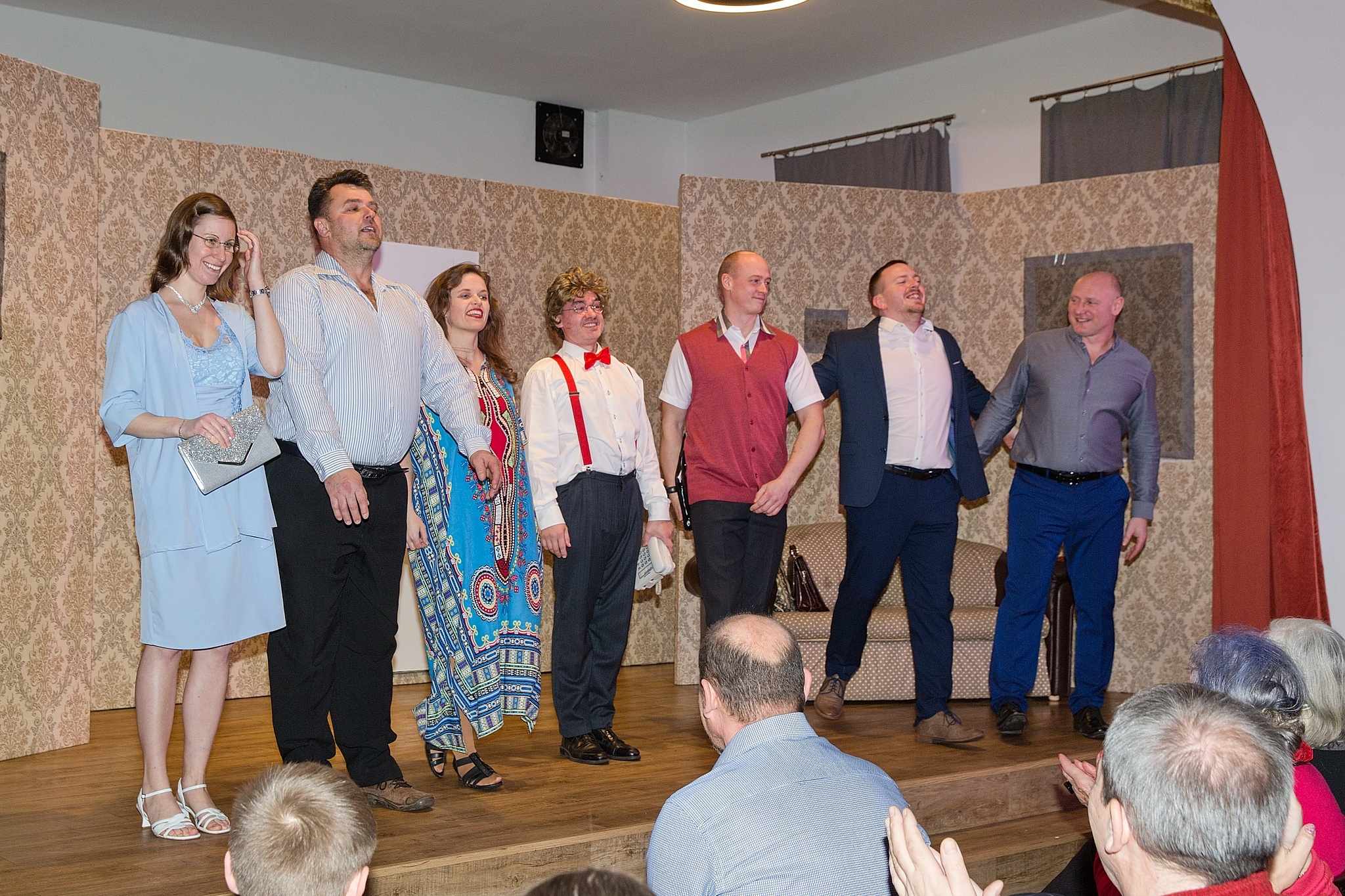 Dobrovodští kohouti - Blbec k večeři